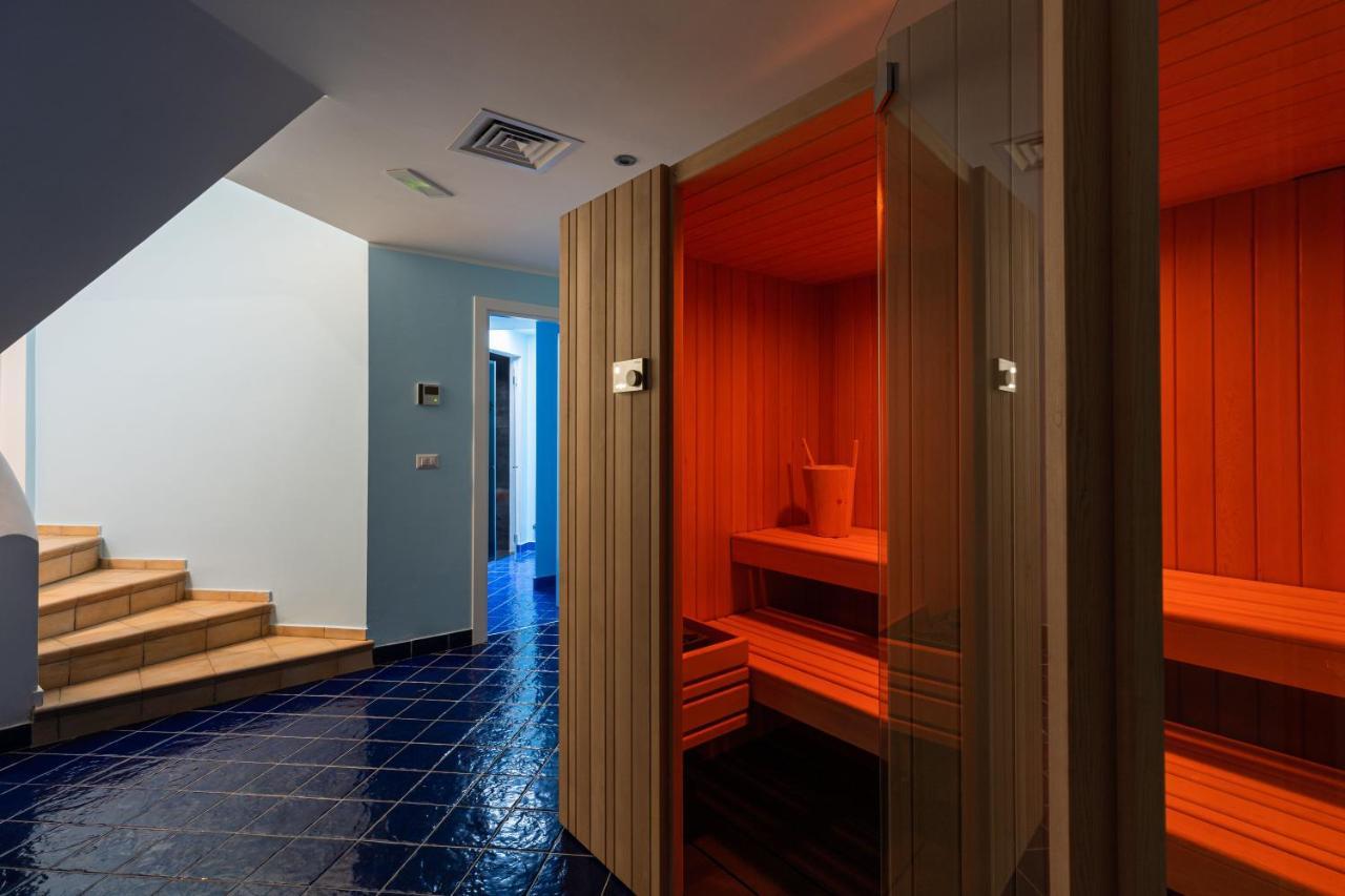 ポリニャーノ・ア・マーレ Don Leonardo - Pool And Wellness Bed & Breakfast エクステリア 写真